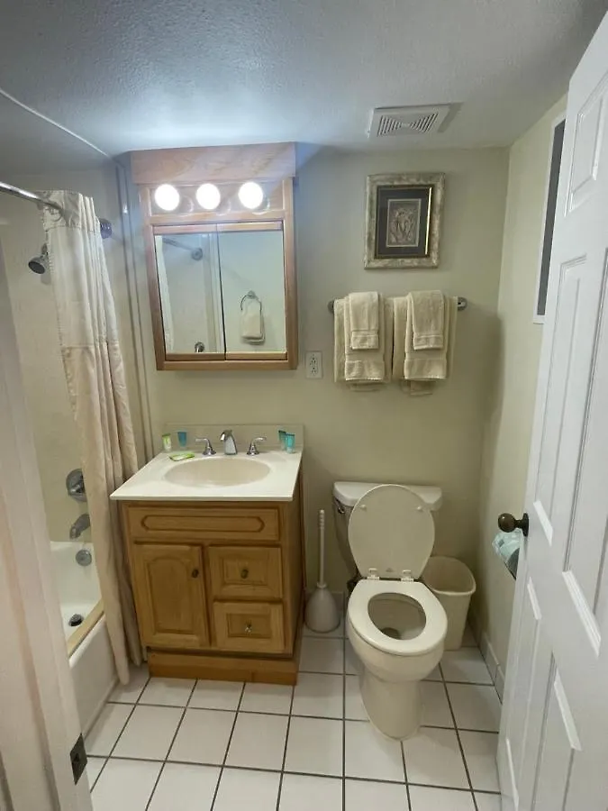 Getaways At Destin Holiday Beach Resort
